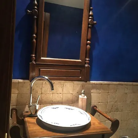 Ginebra Deluxe *
